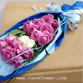 18 Roses Bouquet